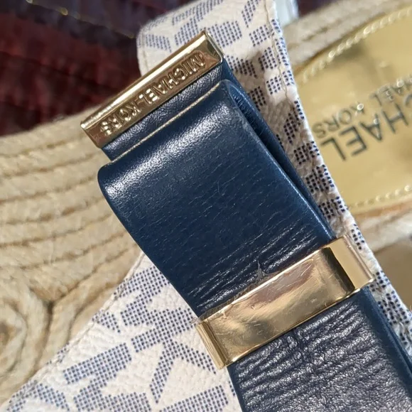 MICHAEL KORS* logo Leather Upper Thong Sandal Espadrille Rubber Bottom Size 6 - Picture 4 of 12